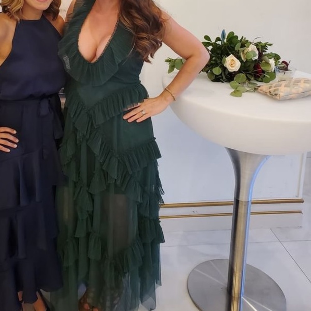 BCBG MAXAZRIA Green Dress. Plunge neck. Great condition/worn once.